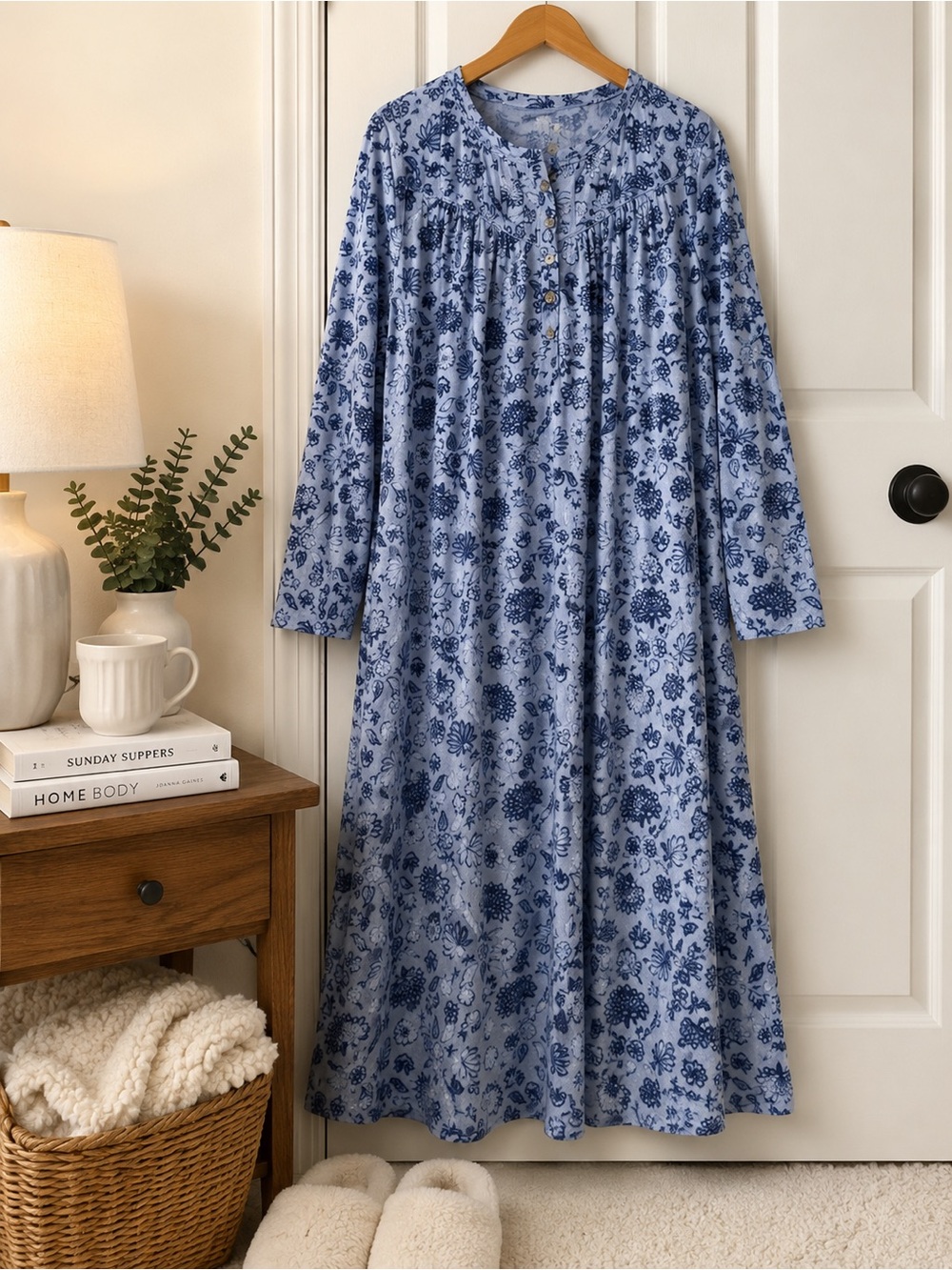 Aria Light Blue Floral Lounge Nightgown soft plush size small